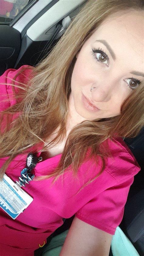 chivettes|Chivettes bored at work (34 Photos)